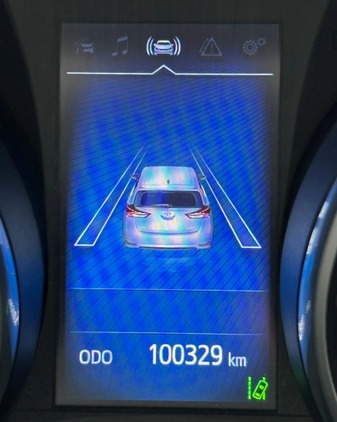 Toyota Auris cena 59900 przebieg: 100400, rok produkcji 2017 z Stąporków małe 781